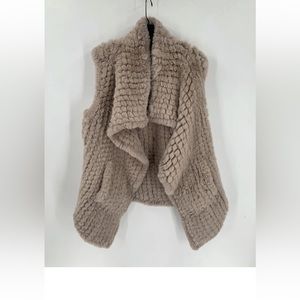 T Tahari vest faux fur